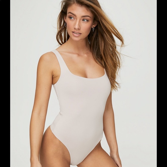 Aritzia Babaton Irwin Bodysuit NWT, never worn - Picture 2 of 8
